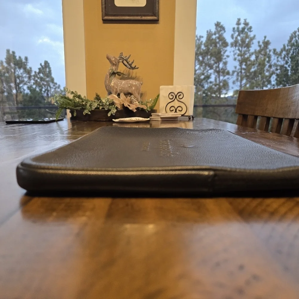 Kate Spade Larchmount Avenue Evangelie Black Leather Laptop Pouch
